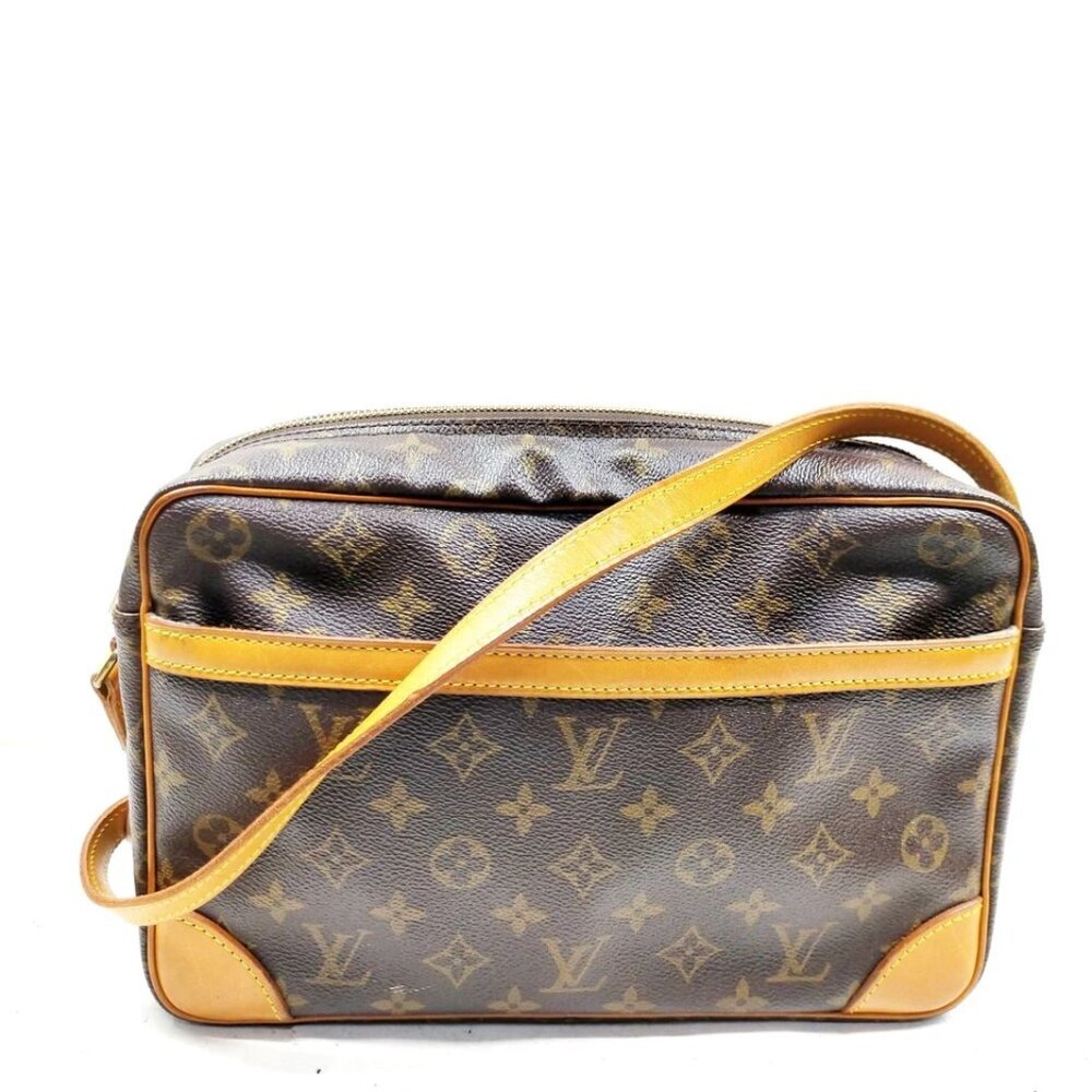 Louis Vuitton LV Crossbody bag Trocadero 30 Brown Monogram 450-052125